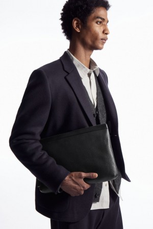 Black COS Zipped Folio Pouch - Grained Leather Bags & Wallets | 389501-DUE