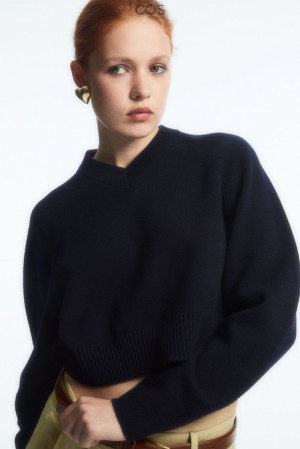 Navy COS Cropped V-Neck Wool Sweater Sweaters & Cardigans | 642079-OUM