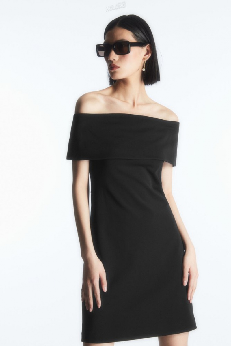 Black COS Off-The-Shoulder Dress Dresses | 713456-YVS