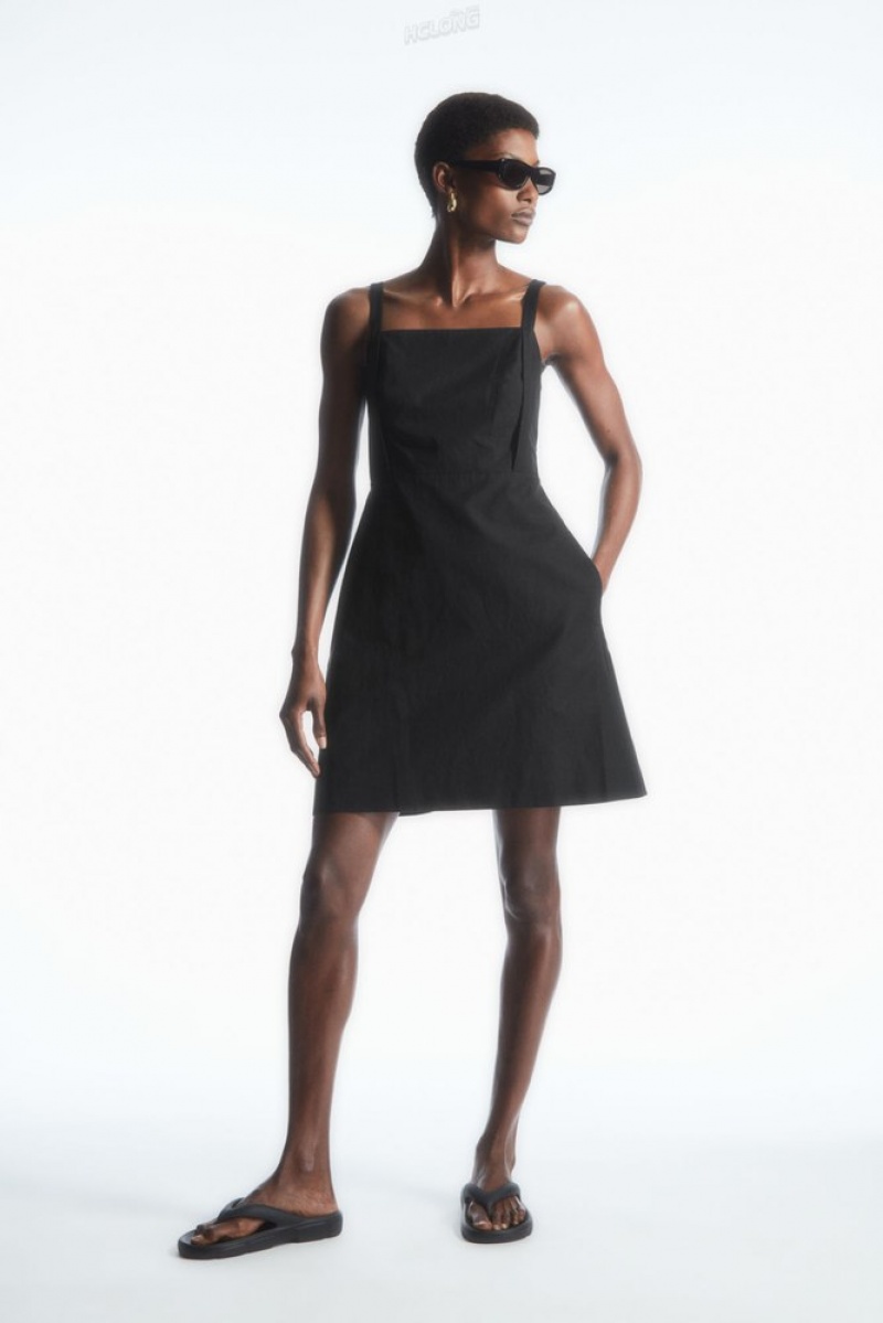 Black COS Open-Back Mini Pinafore Dress Dresses | 972130-LRE