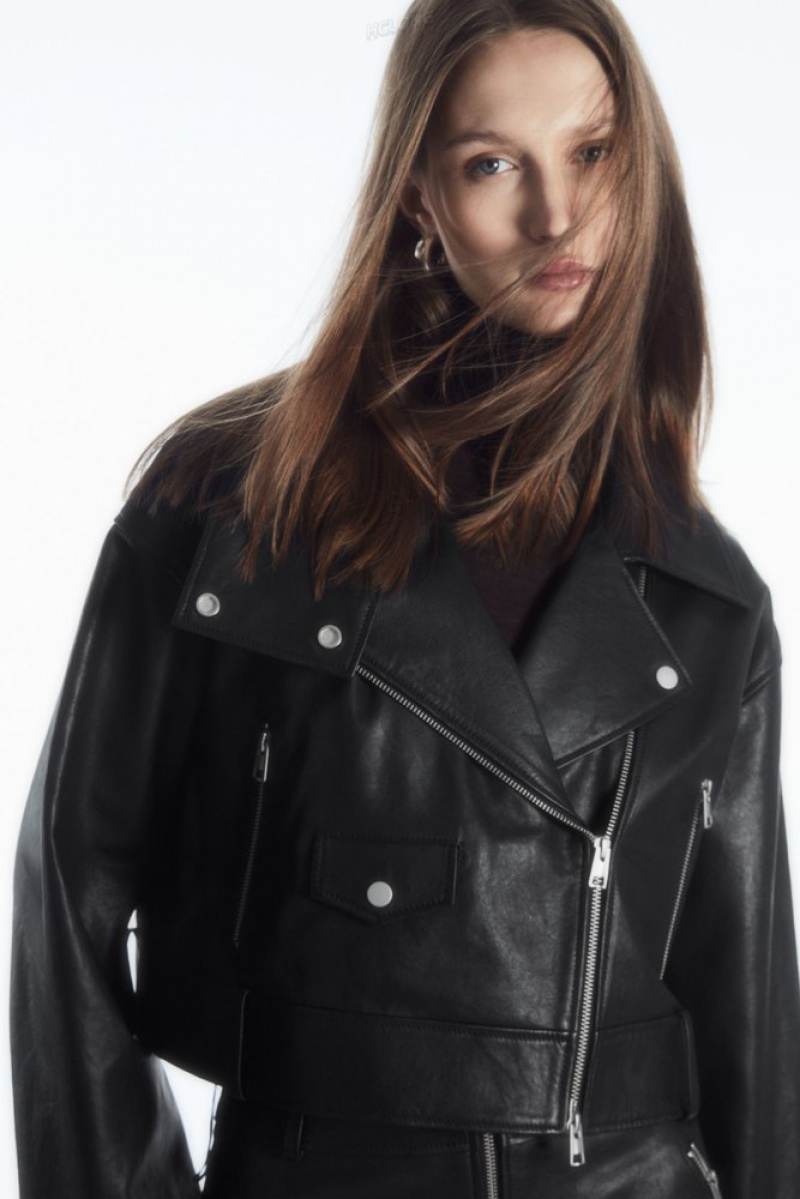 Black COS Oversized Cropped Leather Biker Jacket Coats & Jackets | 329871-VWM