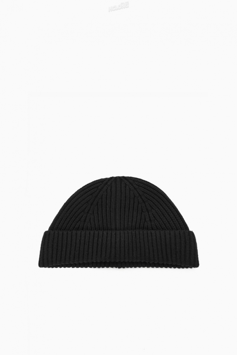 Black COS Short Merino Wool Beanie Hats | 450173-NLV