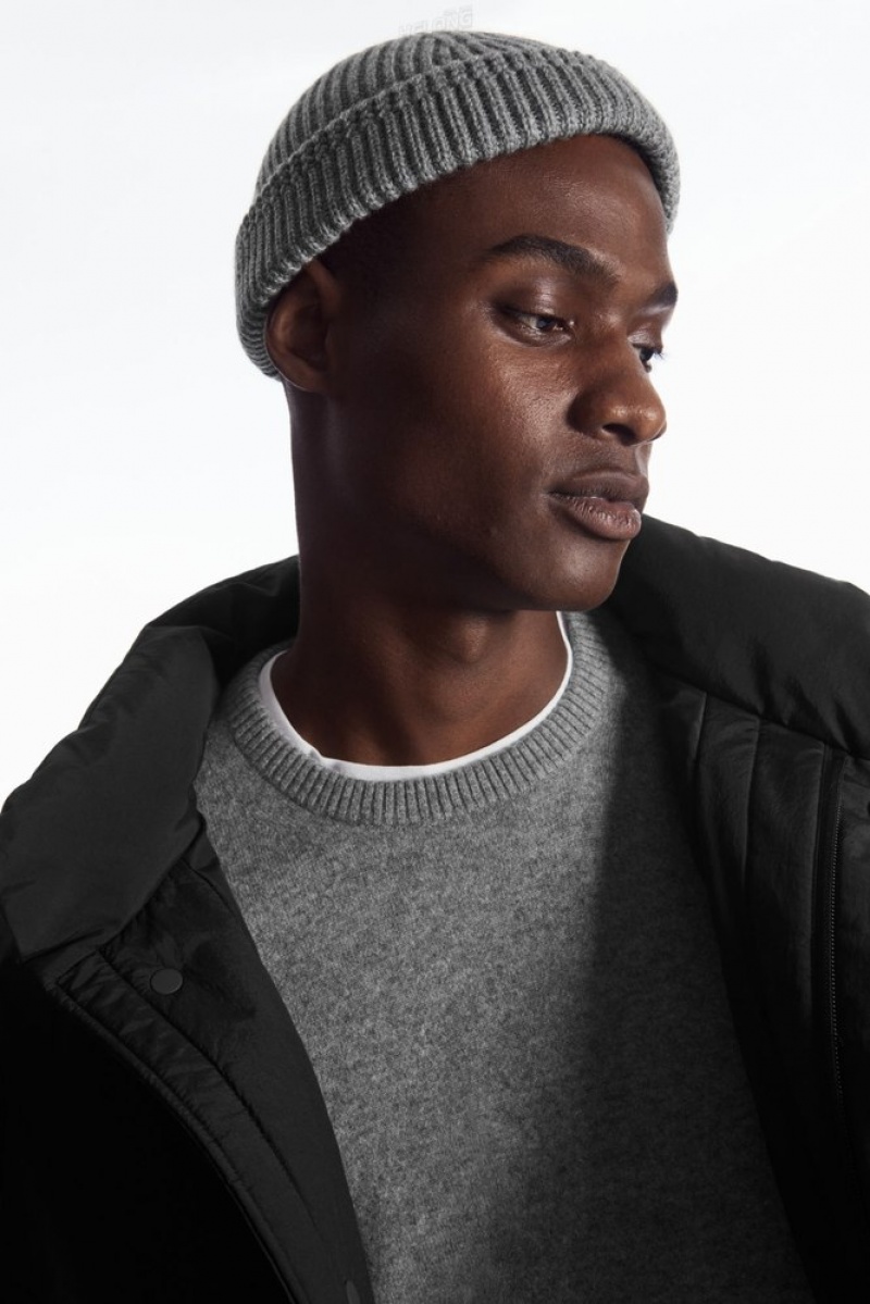 Black COS Short Merino Wool Beanie Hats | 014785-JMR