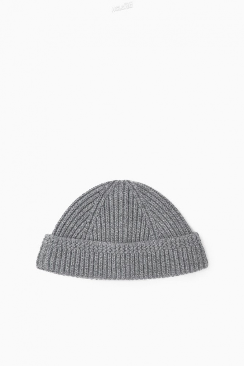 Black COS Short Merino Wool Beanie Hats | 014785-JMR