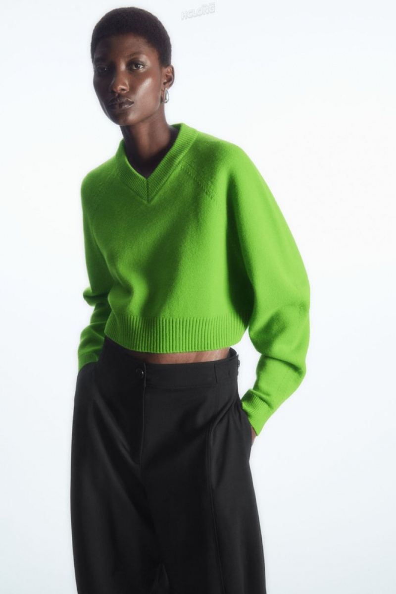 Green COS Cropped V-Neck Wool Jumper Knitwear & Cardigans | 375894-KPT