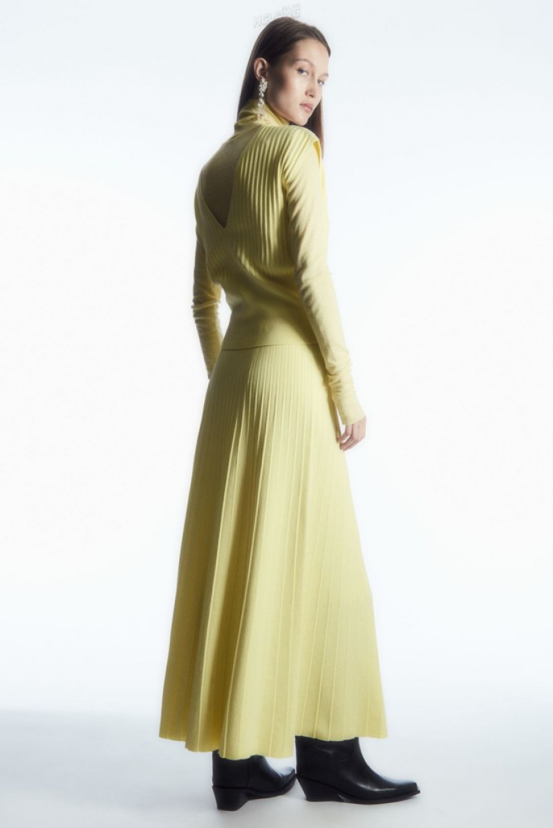 Light Yellow COS Pleated Knitted Maxi Skirt Skirts | 627150-YIS