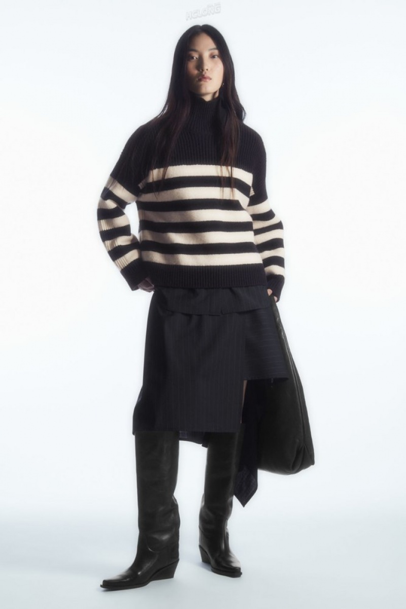 Navy COS Button-Embellished Striped Wool Jumper Knitwear & Cardigans | 127609-JXB